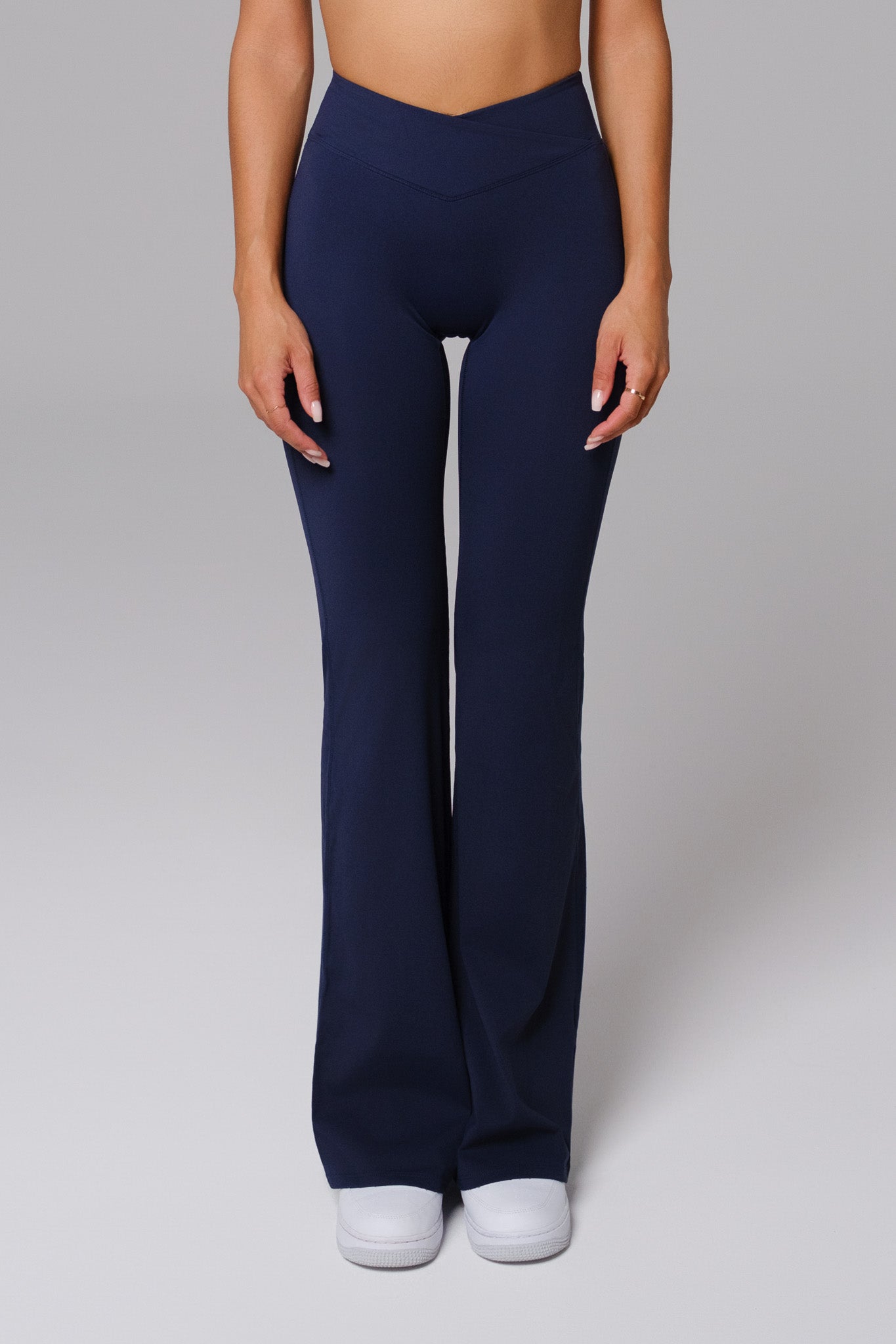 Vérité™ | Maeve Flare Leggings