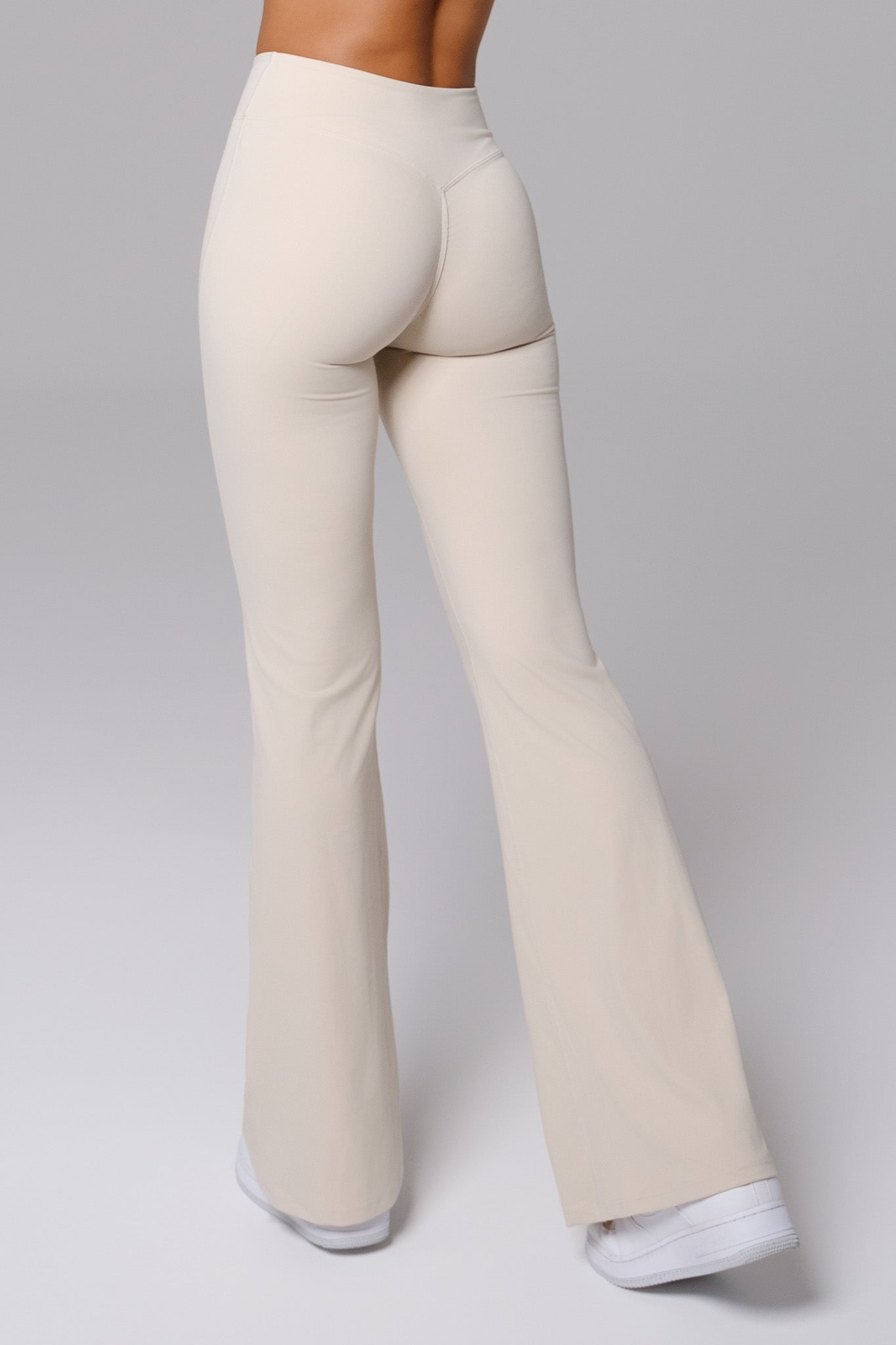 Vérité™ | Maeve Flare Leggings