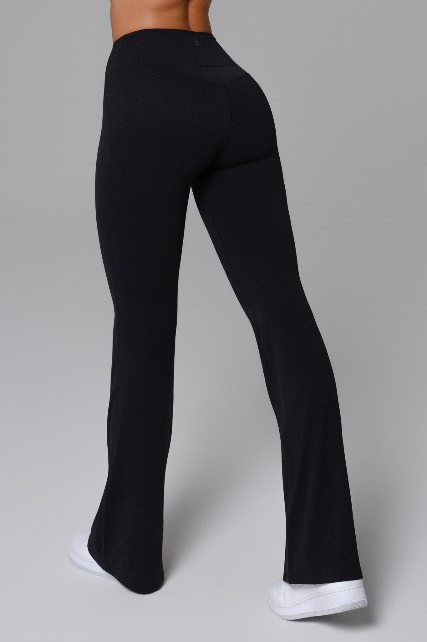 Vérité™ | Nicole Flare Leggings