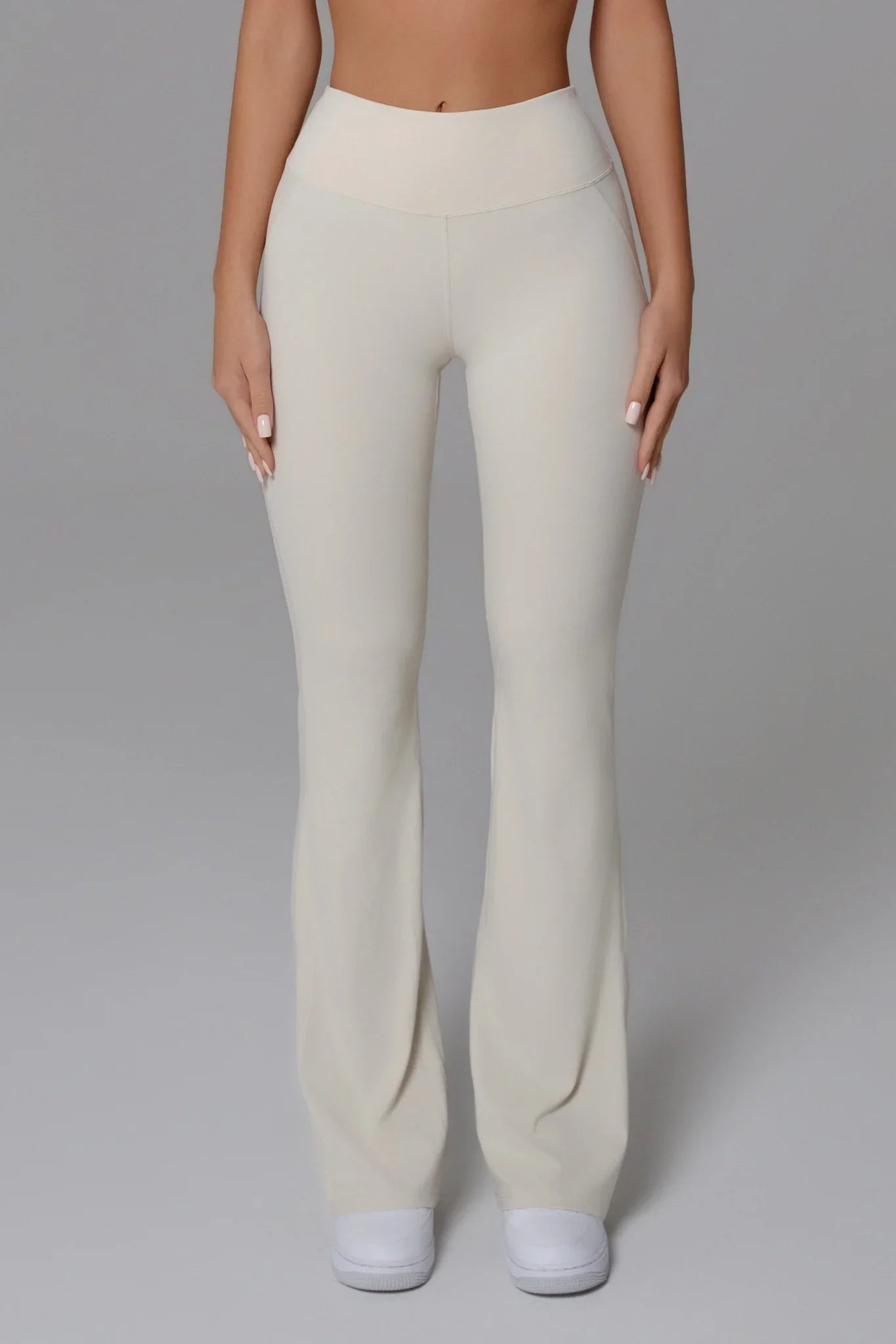 Vérité™ | Nicole Flare Leggings