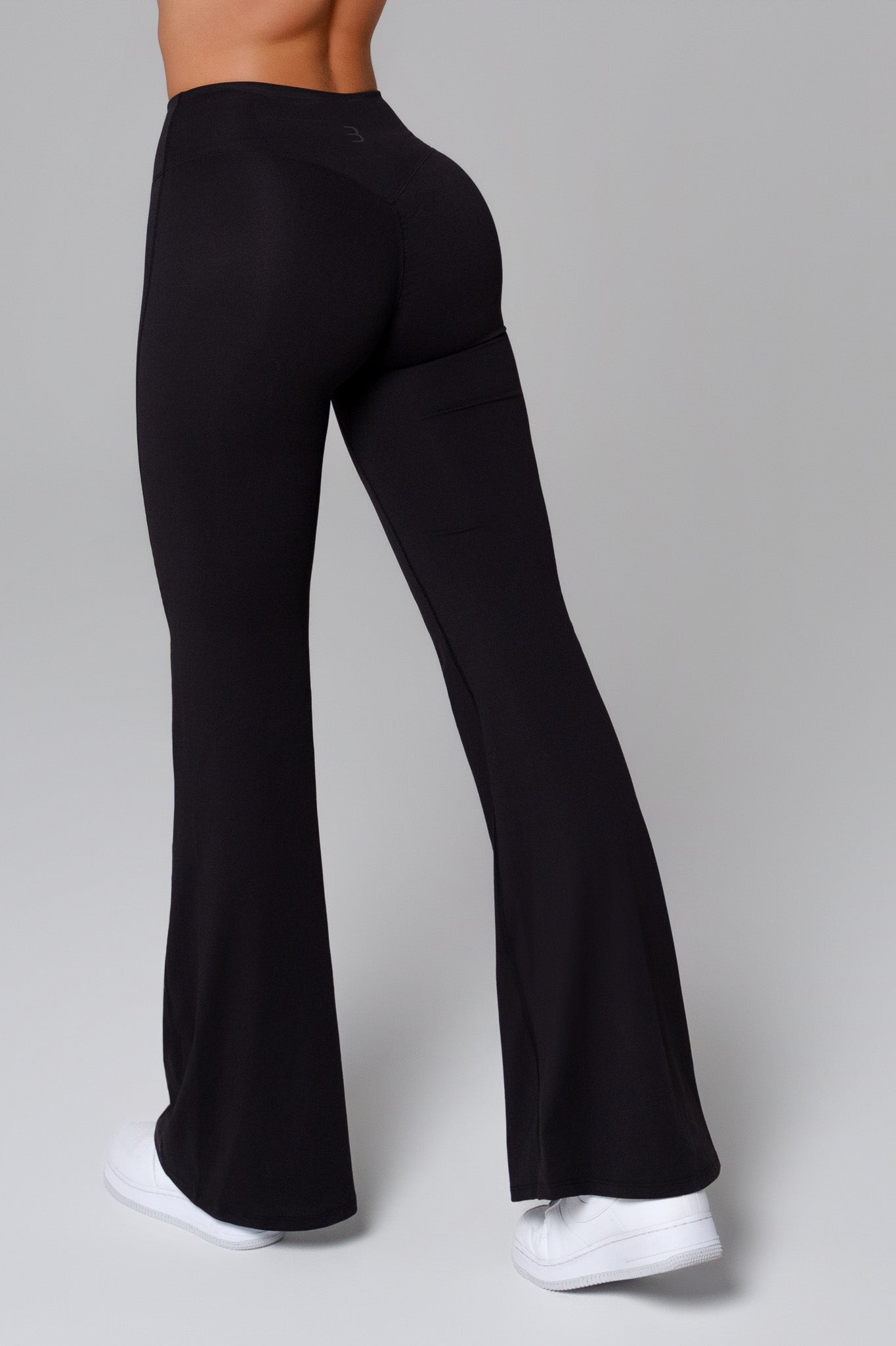 Vérité™ | Samantha Flare Leggings