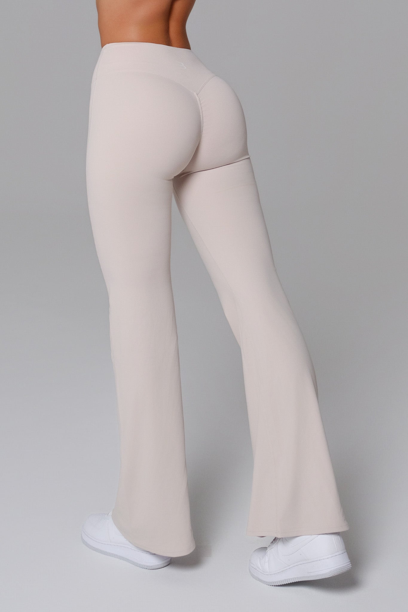 Vérité™ | Samantha Flare Leggings